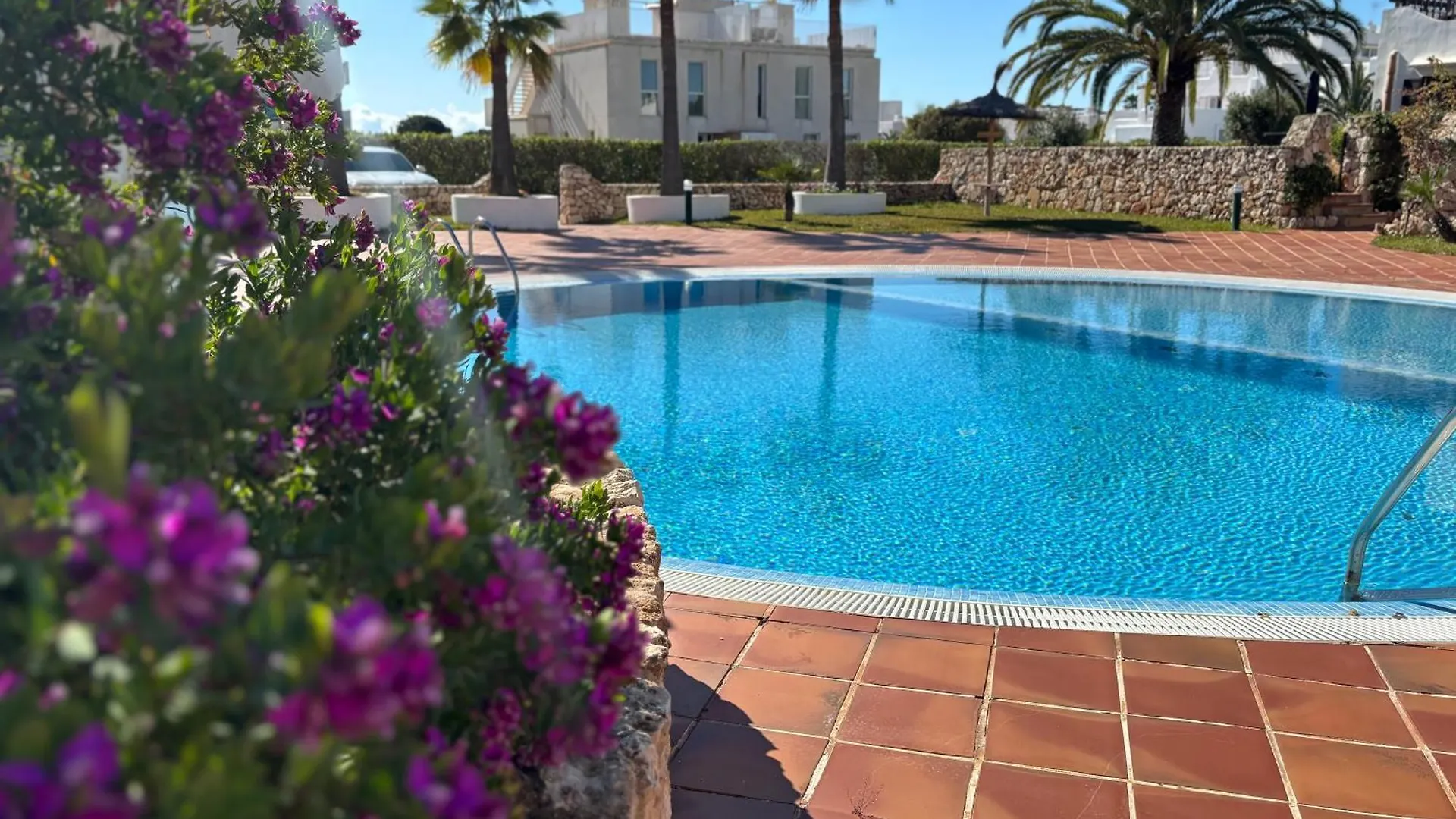 Hippie Und Famila Paraiso Cala d'Or  Apartment