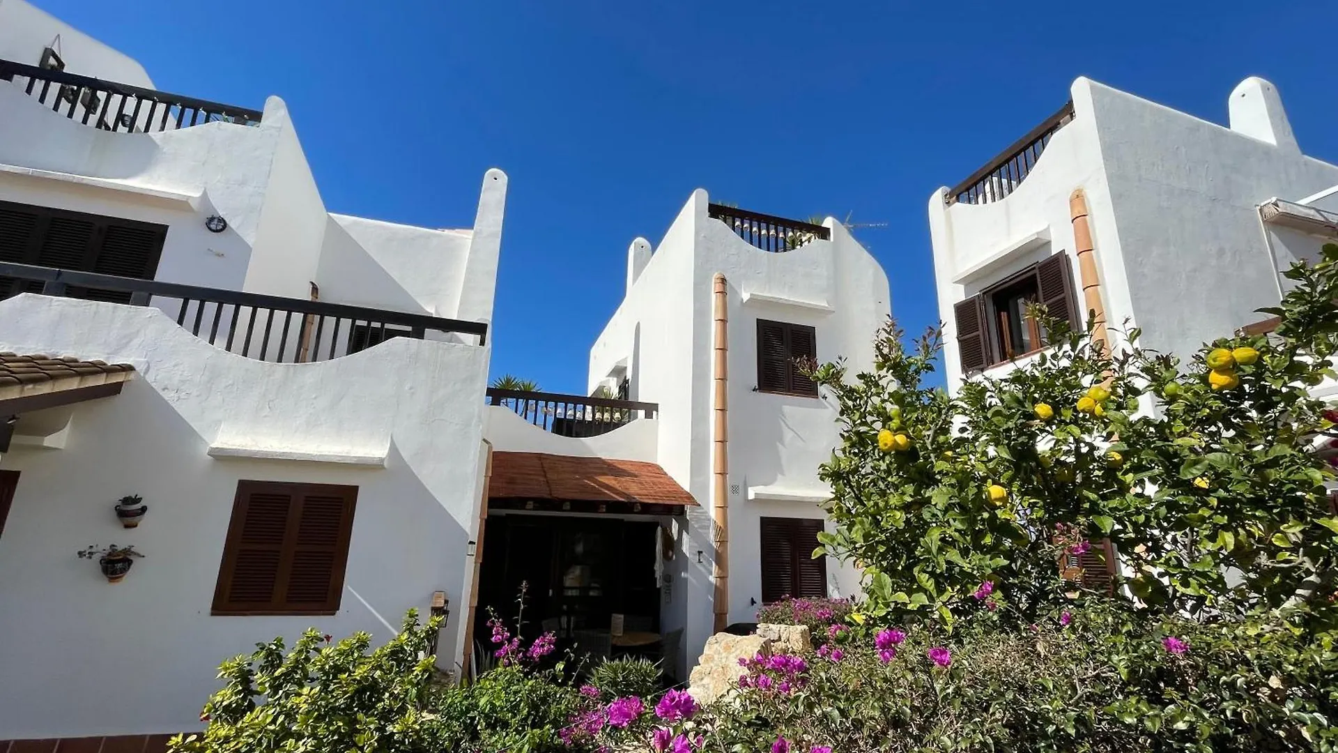 Hippie Und Famila Paraiso Cala d'Or  Spain